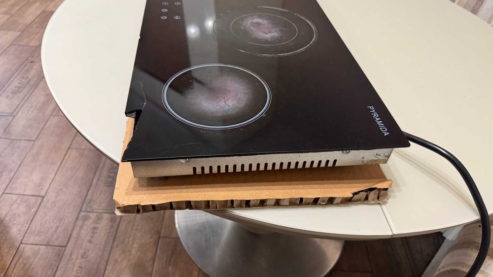 Варочна поверхня б/у  Piramida CFEA900