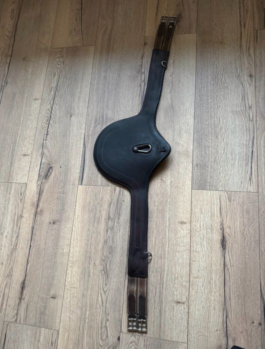 Popręg skokowy  140 cm