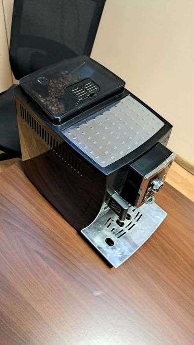 Expres do kawy DeLonghi ECAM 23.450.B