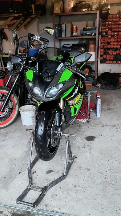 Kawasaki ZX6R 2009 rok A2
