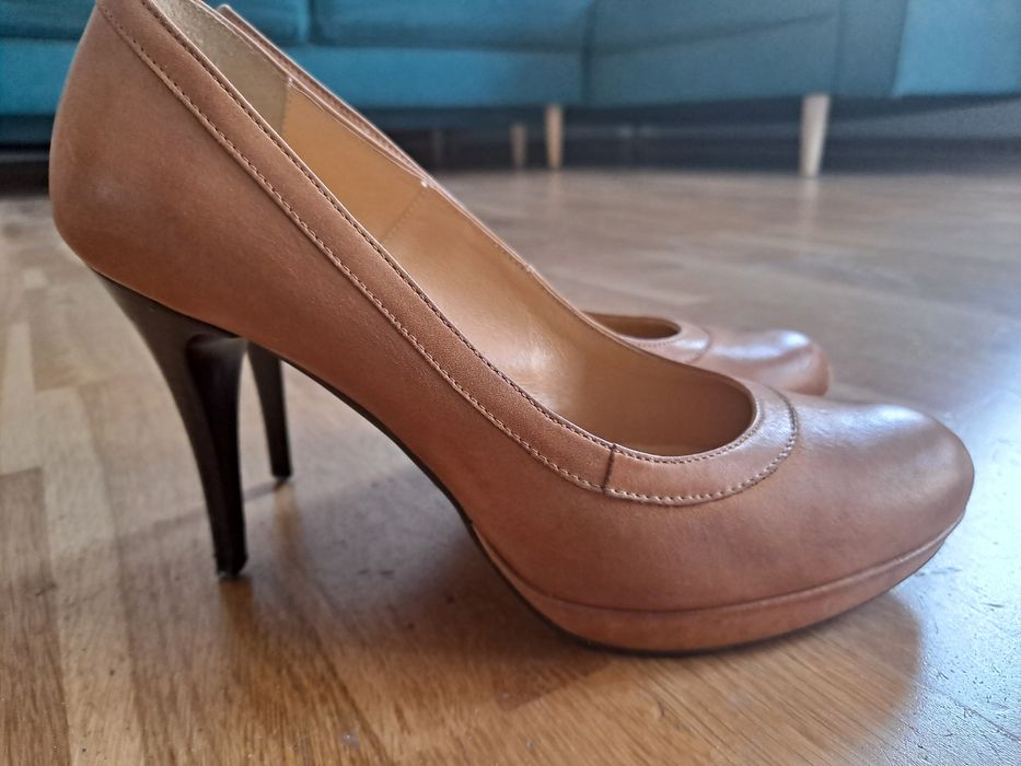 Półbuty skórzane na szpilce