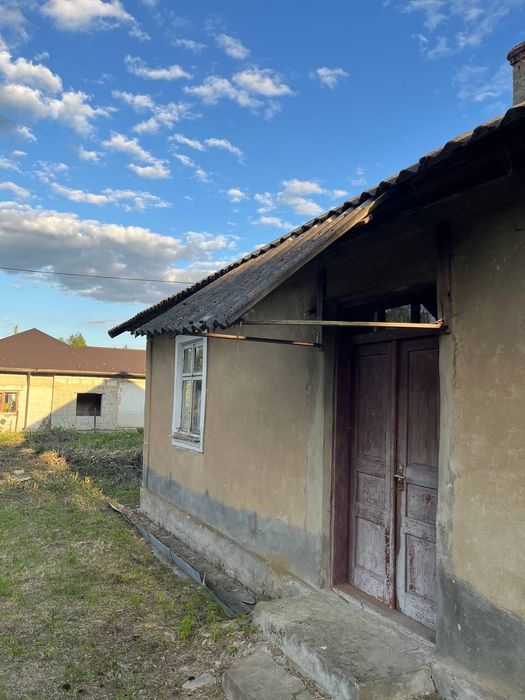 Продаж будинку в селі