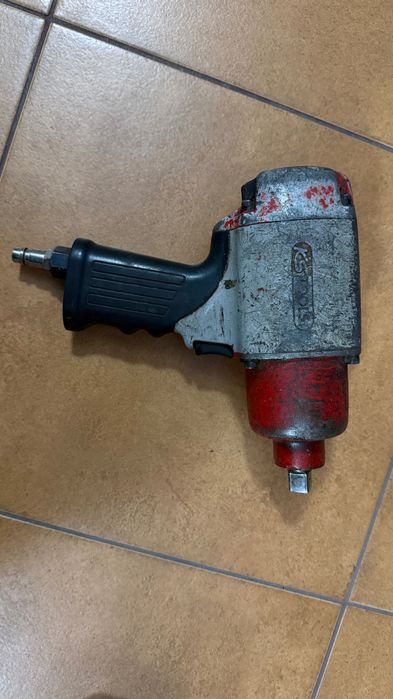 Klucz pneumatyczny KS TOOLS 1/2” 810Nm