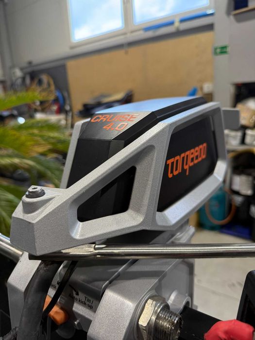 TORQEEDO CRUISE 4.0 48V - Silnik elektryczny 4 kW | 2 akumulatory 7,36 kWh | KOMPLETNY ZESTAW