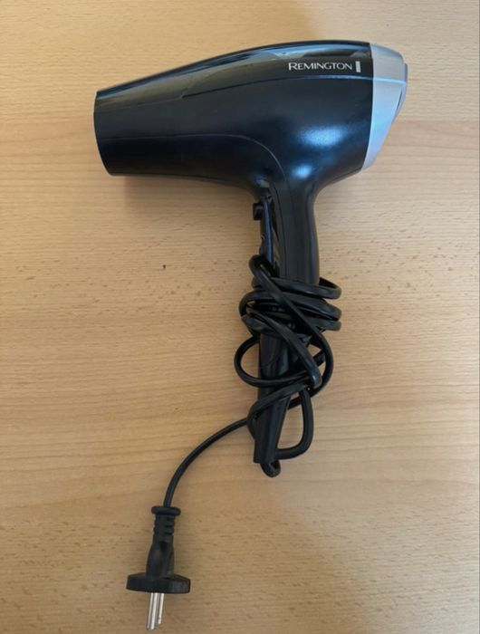 Suszarka do włosów marki Remington