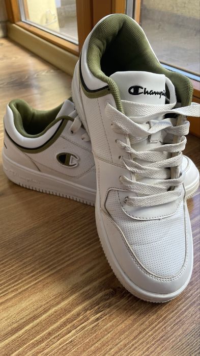 кросівки Champion Розмір 42 (US 8.5 / UK 7.5 / 26.5 см)