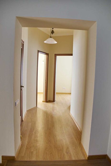 Продам дім у курортній зоні Коблево  245 кв\м 3 Поверхи