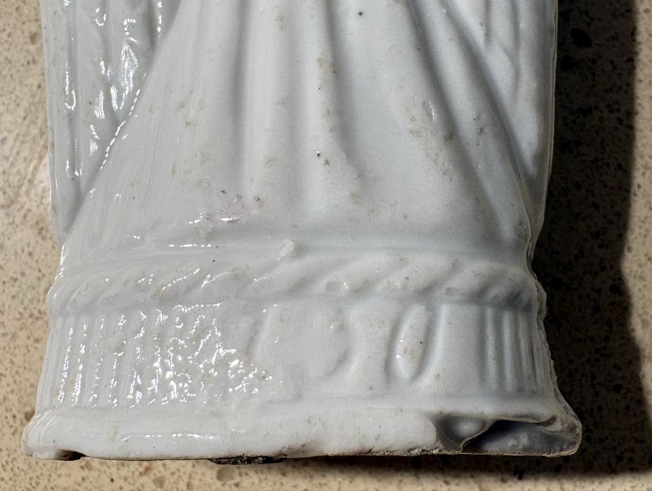 Amoroso antigo anjo com cruz em porcelana francesa do Sec. XIX