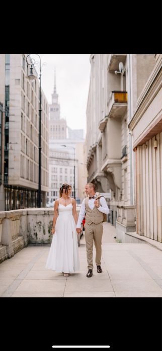 Suknia ślubna na ramiączkach r. 38