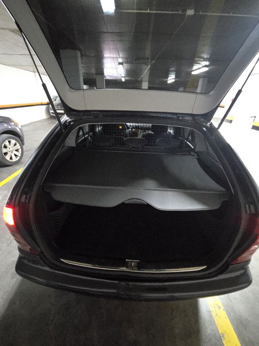 Mercedes-Benz C220, 2002, 215000km.