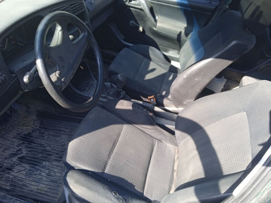 Продам гольф  по болтам.3 газ бенз можна по болтах як