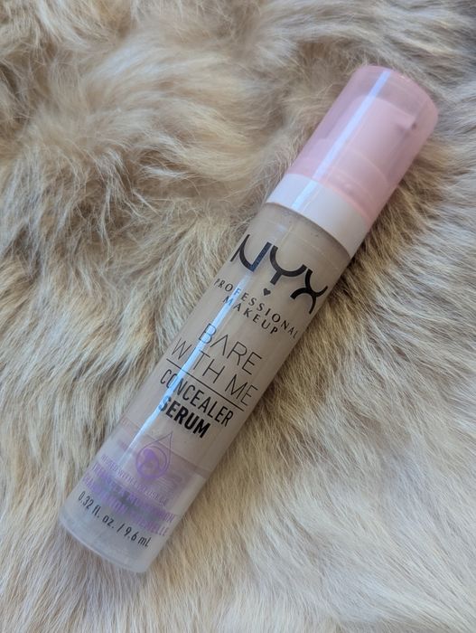 Korektor serum NYX Bare With Me 02 Light