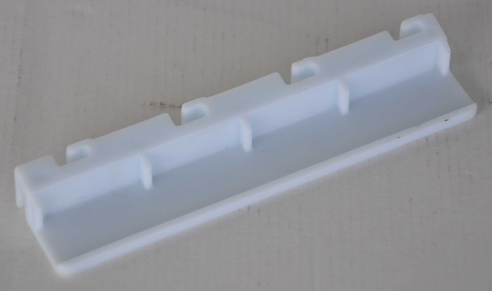 Nowy Uchwyt Kosza do Zamrażarki Skrzyniowej Electrolux AEG Biały