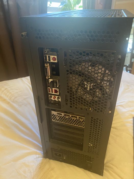 Komputer Rtx Nvidia 3090 24gb, 32gb ram, Ryzen 5900x