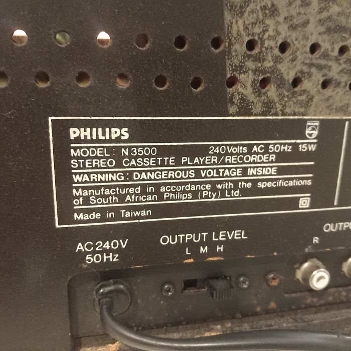 Philips N3500 cassette player/recorder
