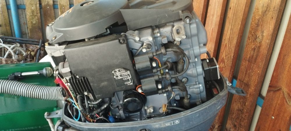 Продам лодку Крым с мотором Yamaha 50