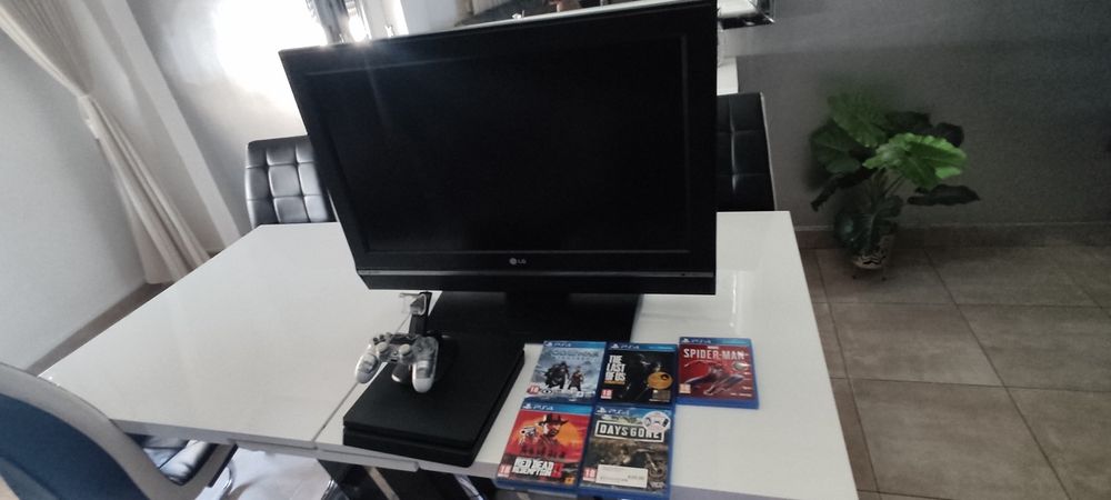 TV 32" + PS4 1TB – KIT COMPLETO E TESTADO! TUDO POR 205€

Leva hoje mesmo o pack completo para começar a jogar e a ver televisão sem pre