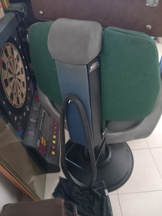 Cadeira de barbeiro antiga