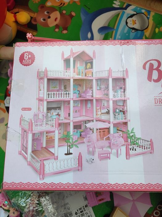 Domek dla lalek dla dzieci