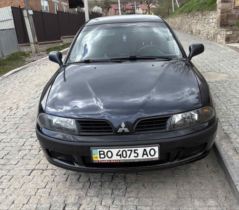 Mitsubishi carisma
