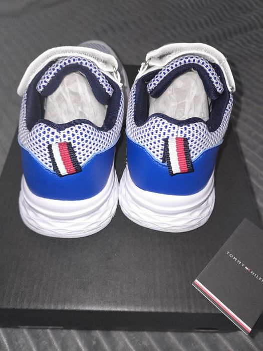 Nowe buty tommy hilfiger 30
