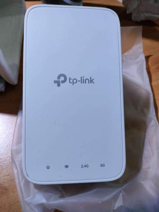 Mesh WiFi Range Extender