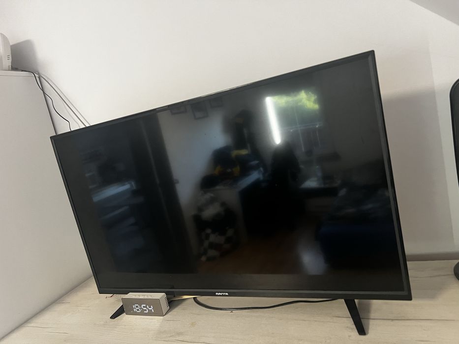 Telewizor manta smart tv