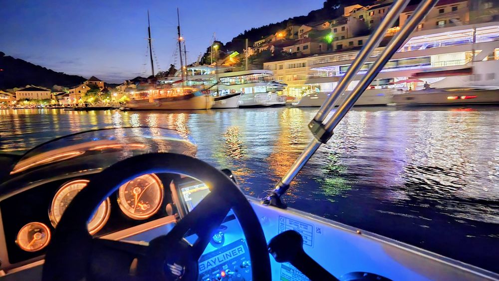 Motorówka Bayliner M15 + Mercury 60