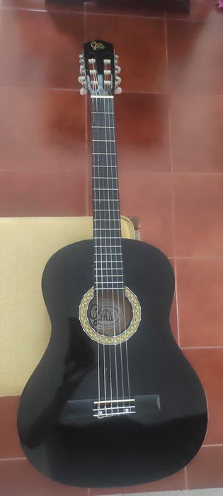 Guitarra clássica como nova