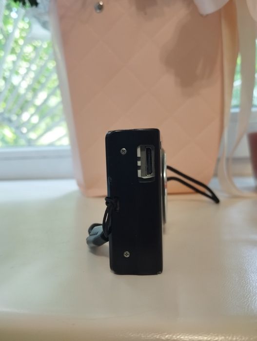 цифровой фотоаппарат Samsung M100(мыльница)