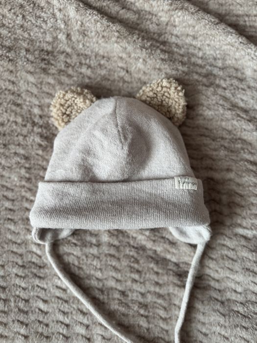 Бежева шапка з вушками тедді