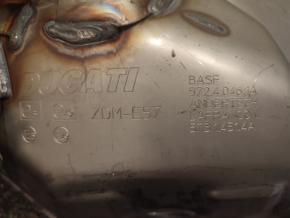 Продам глушник Ducati Multistrada 950