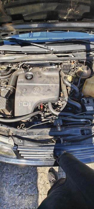 Volkswagen Passat 1.9 TDi APENAS 143 MIL KMS