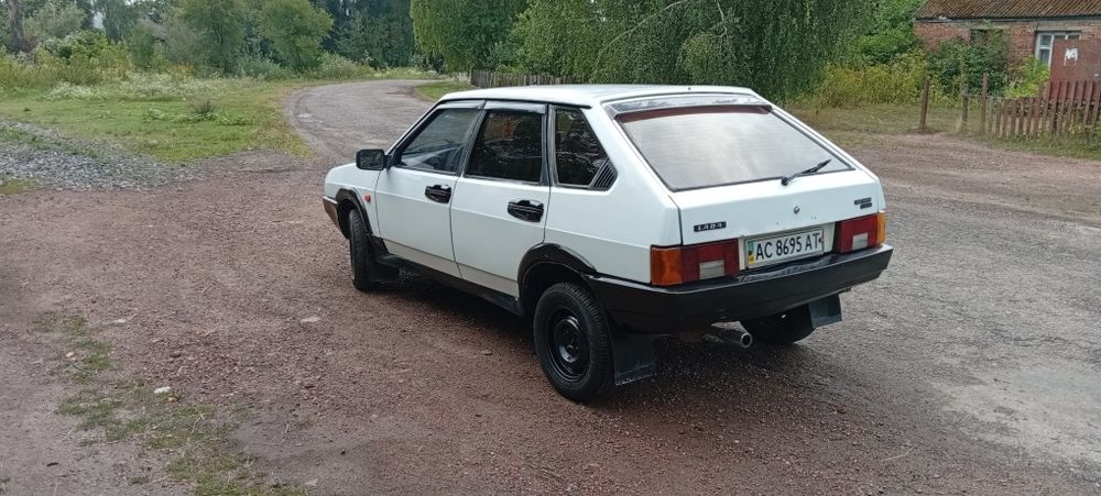 Продам ВАЗ 2109.