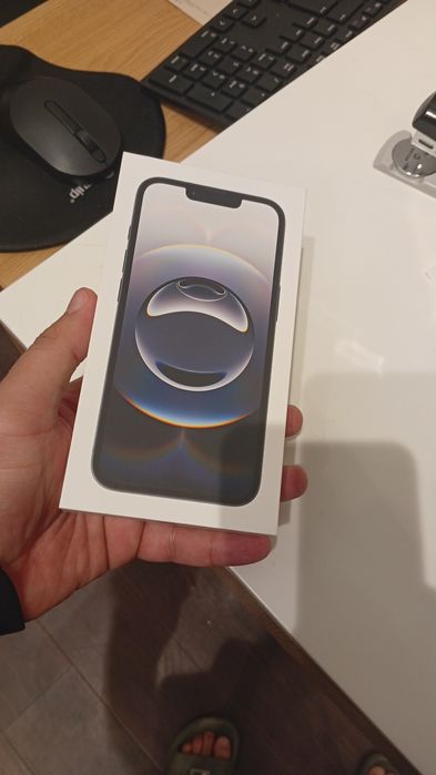 iPhone 16 e nunca usado com nota caixa e carregador