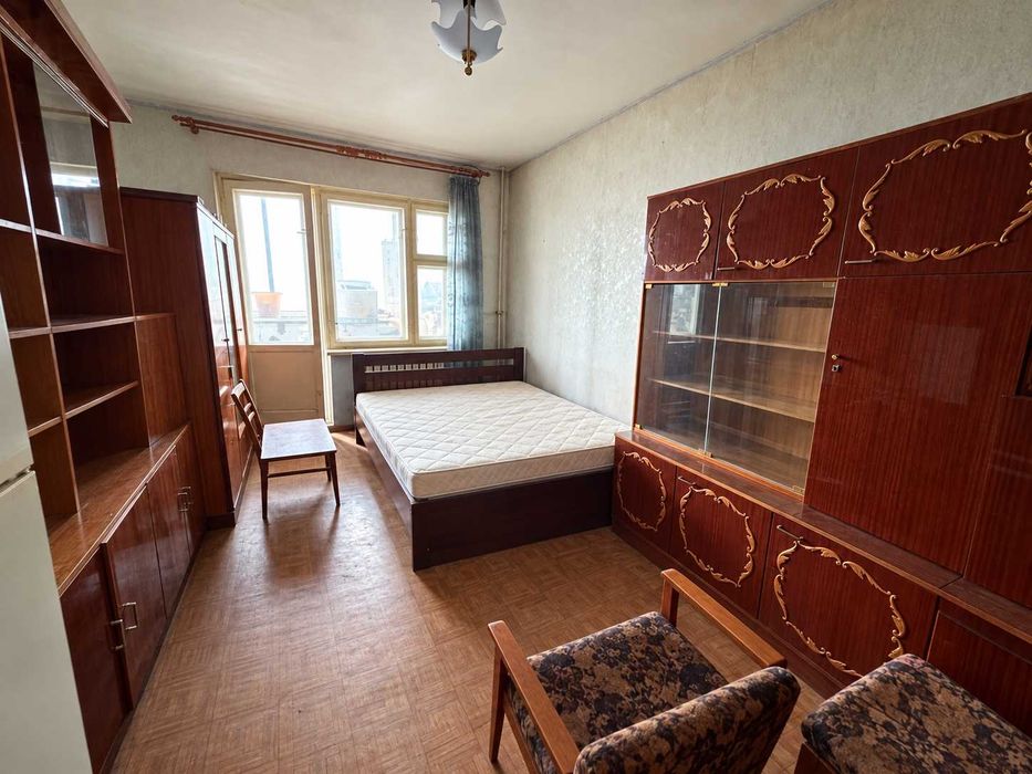 без%. Центр Вишневого, вул. Європейська. Газ. 38 м2. Під ремонт