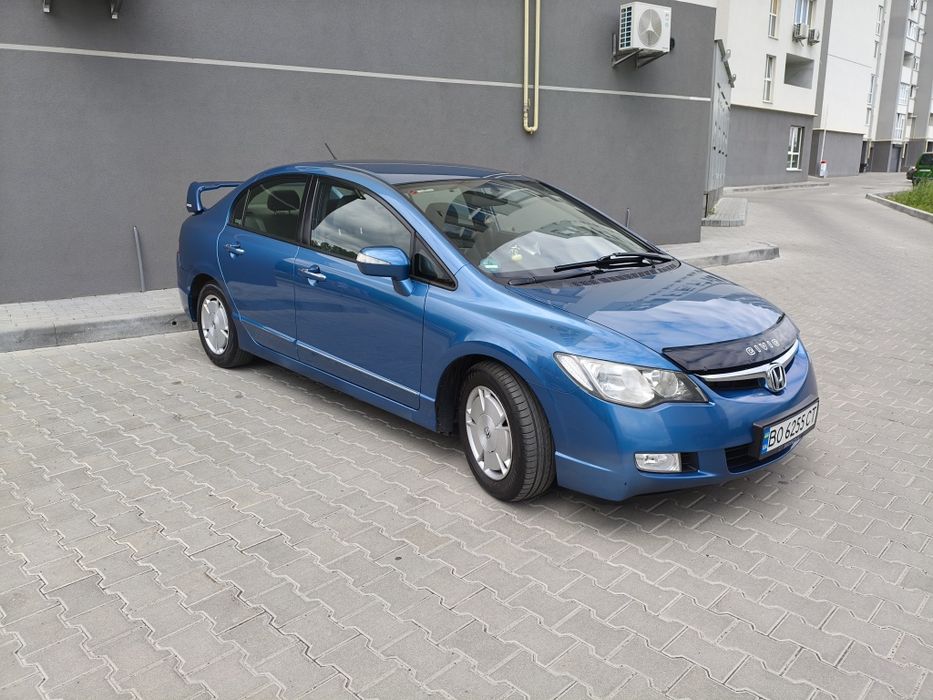Honda civic 4d Hybrid 8 покоління 1.3 i-Vtec IMA