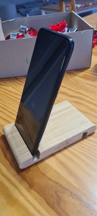 Podstawka IKEA na telefon smartphone