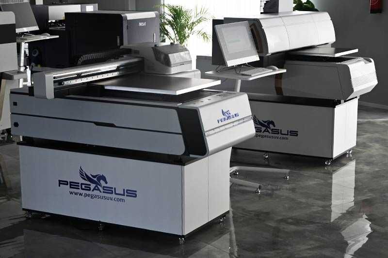Drukarka UV Pegasus PRO MAX PLUS – Druk UV i DTF UV