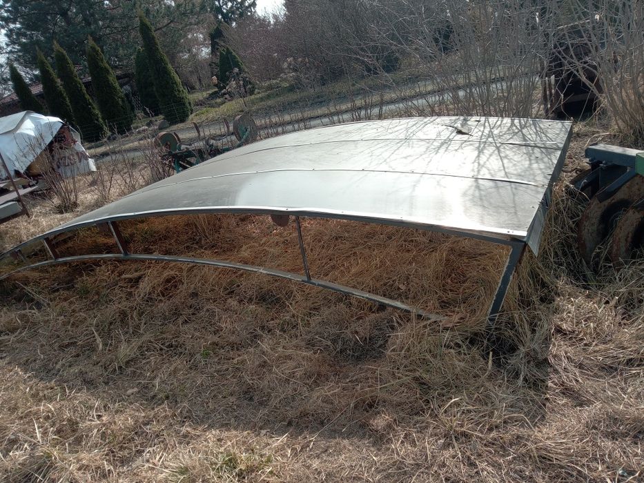 Zadaszenie nad schody metalowe, konstrukcja metalowa