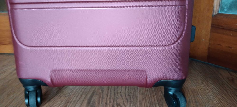 Wings Gannet 28" 97L Maroon walizka na kółkach
