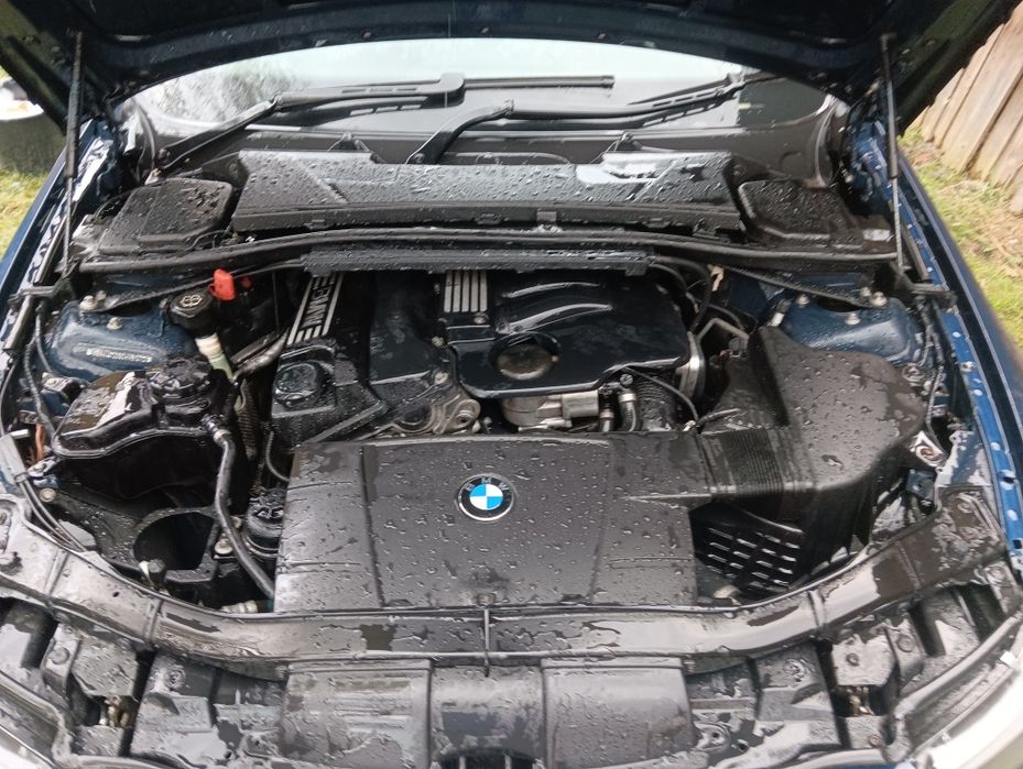BMW e90 na części 2.0 benzyna mysticblau