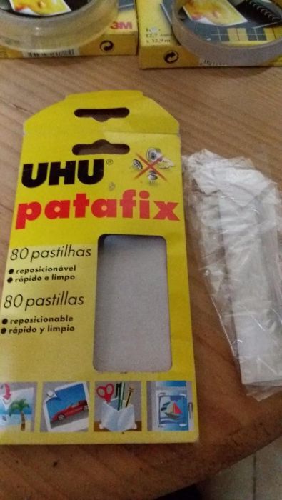 Fita Colas de dupla face e colas