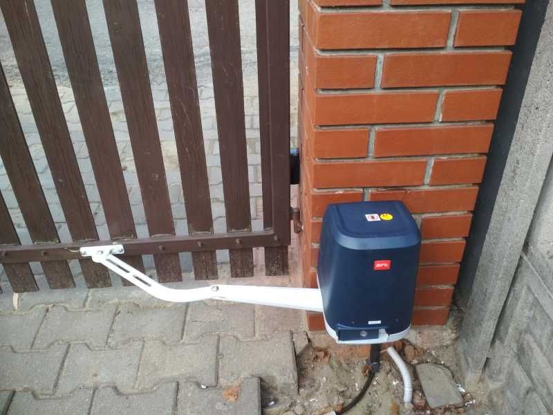 napędy bram  bramy garażowe bramy ogrodzeniowe  sprzedaż montaż serwis