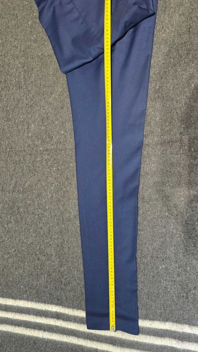 Garnitur Bytom model BE2-01-93C-F rozmiar 50 lub W188/100/88 Slim Fit