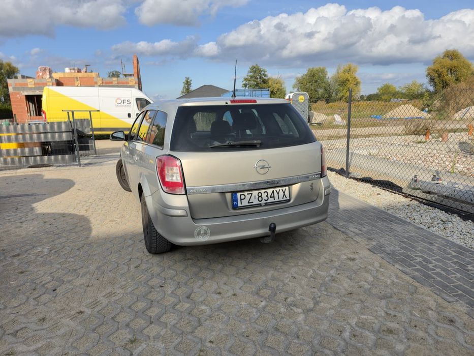 Opel Astra Opel Astra H Kombi, jubileuszowa wersja na 111-lecie marki, z niezawod