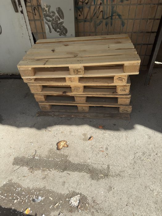 Піддони та Палети