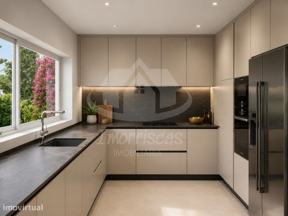 Moradia T4 no Bairro das Maroitas, São João da Talha