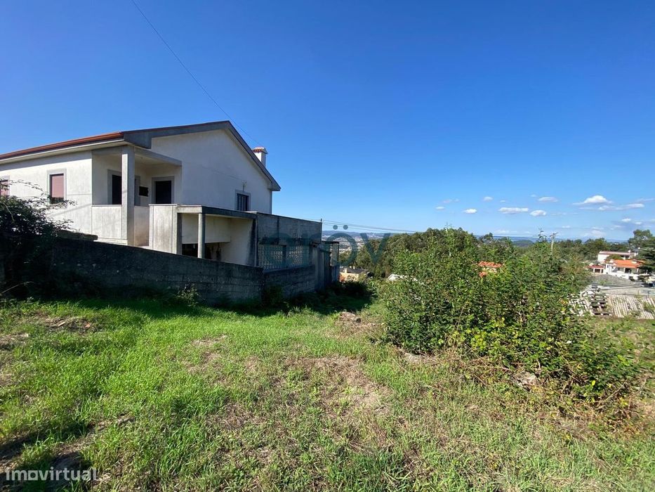 Lote de Terreno com 600 m² em Roriz – Santo Tirso