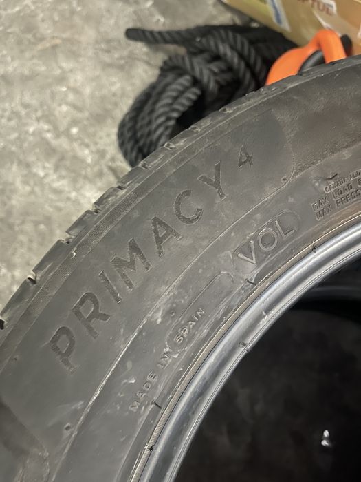 Pneus Michelin Primacy 4 235 55 r18